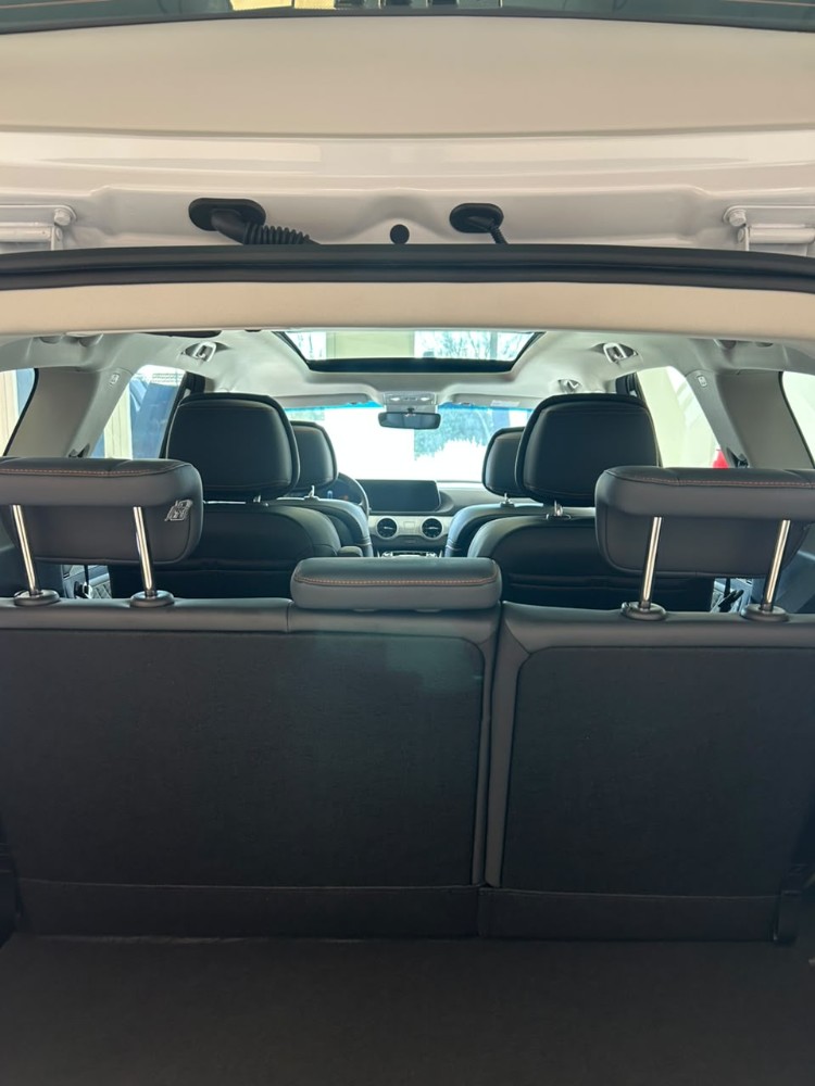 Forthing U-TOUR Van 1,5 T 7AT 7asientos Hybrid — foto 7